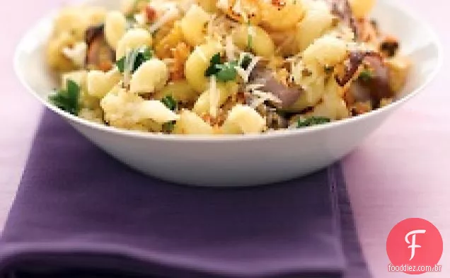 Macarrão Com Couve-Flor Assada, Salsa E Pão Ralado