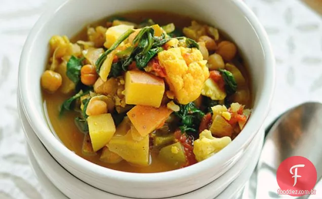 Guisado De Legumes E Grão De Bico
