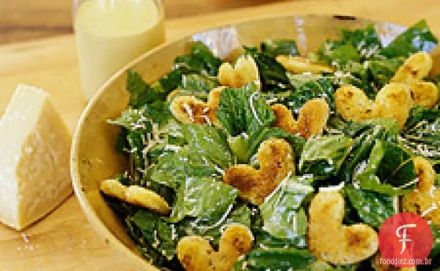 Salada Caesar Com Croutons De Coração