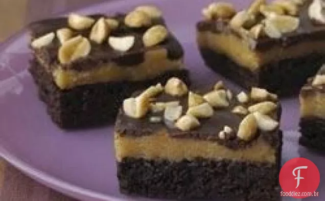 Brownies De Manteiga De Amendoim De Camada Tripla