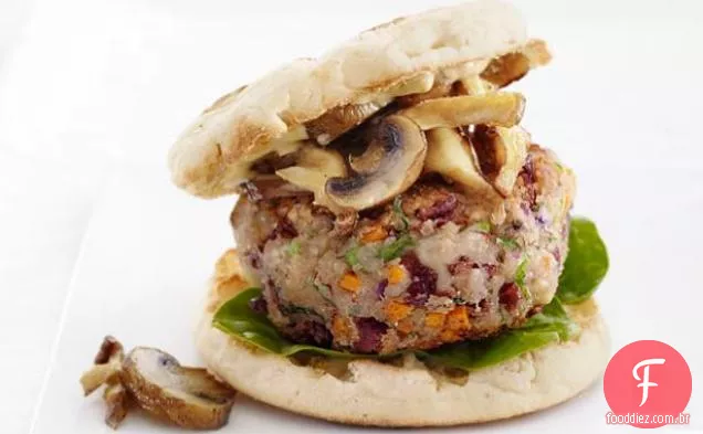 Hambúrgueres vegetarianos com cogumelos
