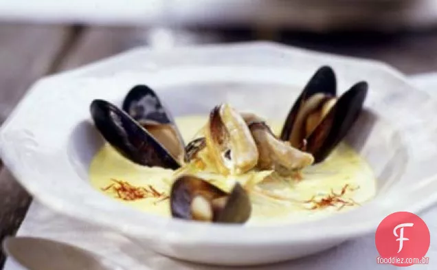 Sopa De Mexilhão De Açafrão