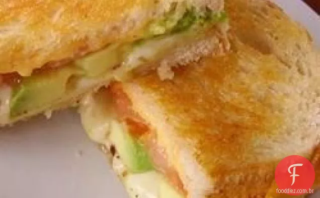 Sanduíche De Queijo Grelhado Crescido