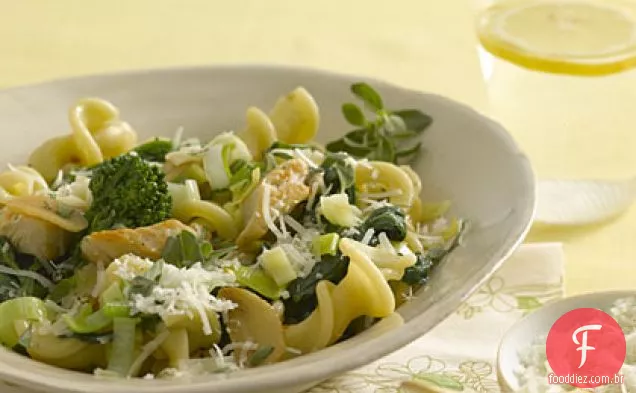 Fiore com brócolis Rabe, frango e queijo Pecorino