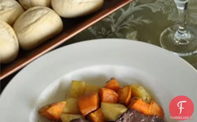 Carne de veado refogada com alecrim e Shiitake