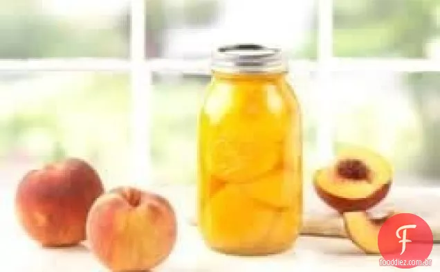 Pêssegos Com Especiarias De Mel