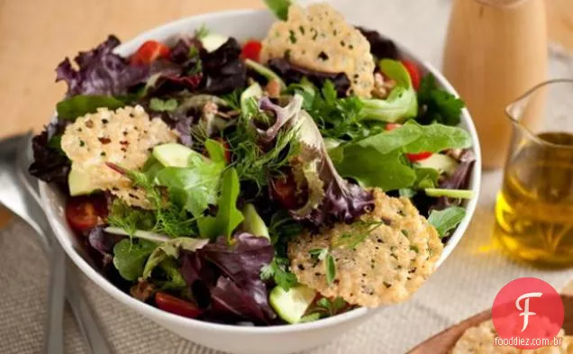 Salada Verde Mista Com Batatas Fritas Parmigiano