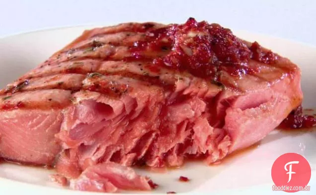 Salmão grelhado com manteiga de tomate seca ao sol (Califórnia)