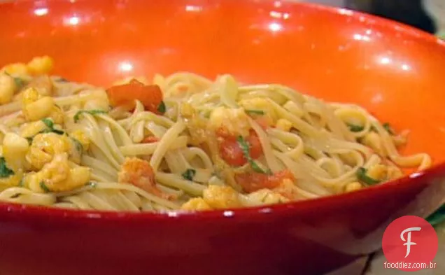 Linguini e lagosta Caribe