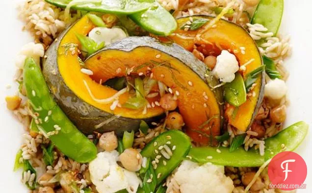 Legumes Cozidos No Vapor Com Grão De Bico Assado