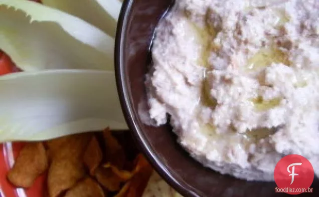 Hummus de ervilha de olhos pretos