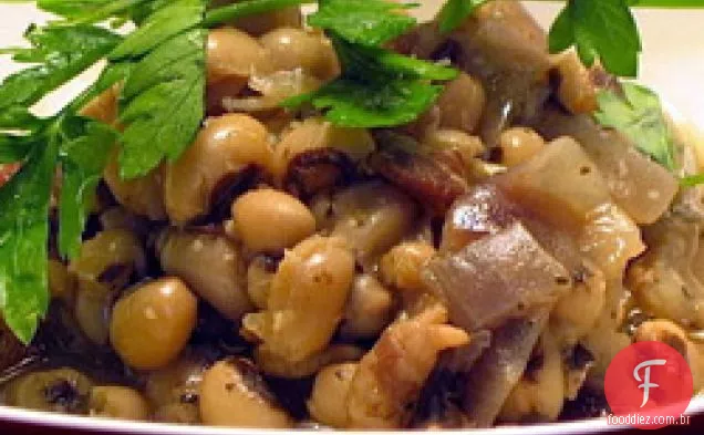 Saudável e delicioso: ervilhas de Olhos Pretos ao estilo do Sul com Bacon