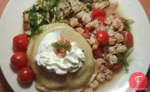 Ravioli de lagosta em molho de Creme De Tomate com camarão