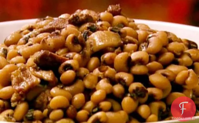 Ervilhas de olhos pretos com Bacon e porco