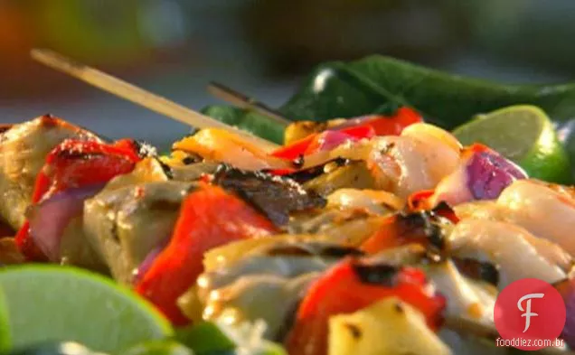 Frango limão e camarão Kabobs