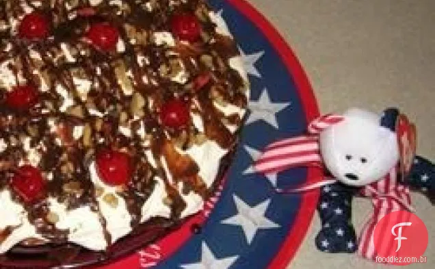 No-Bake Mile-High Banana Split Pie