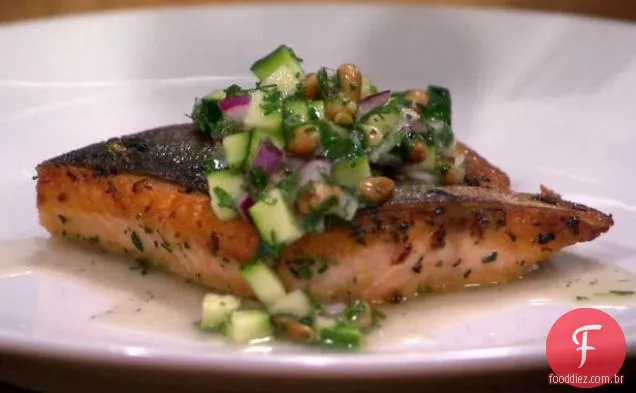 Arctic Char marinado com Salsa Verde