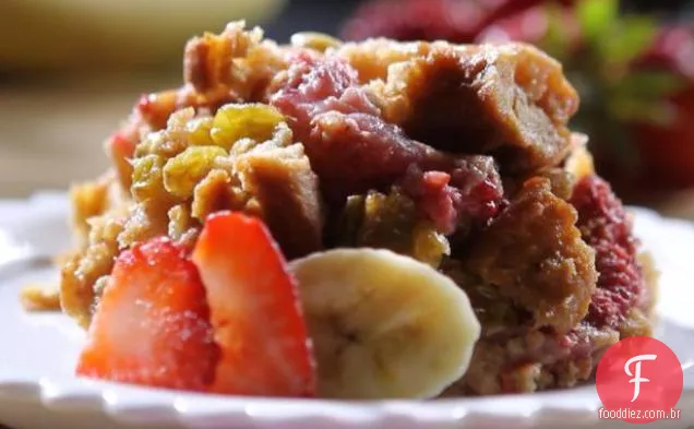 Pudim de pão de frutas frescas mais leve de Bobby