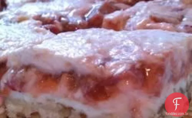 Barras de morango-ruibarbo e creme