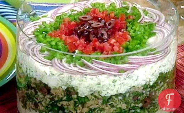 Salada Mediterrânea Em Camadas