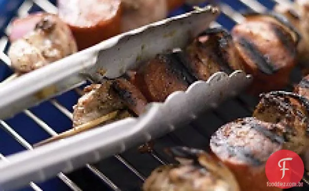 Cajun Kebabs Com Frango E Andouille