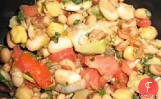 Ano Novo Três-salada de feijão e alcachofra
