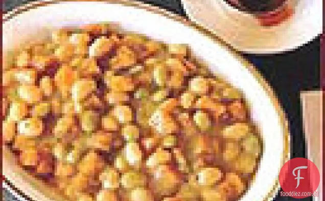 Guisado de feijão e milho fresco com óleo de páprica