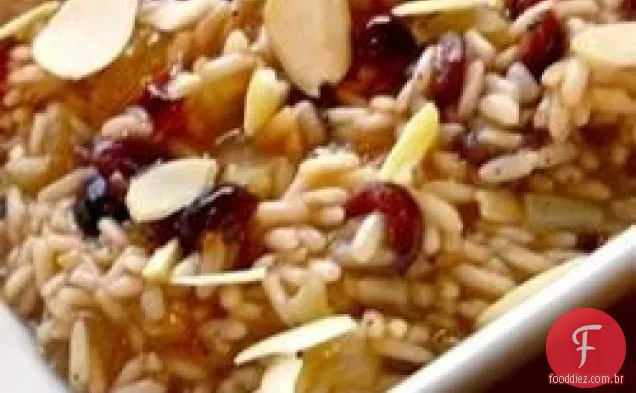 Pilaf de arroz com Cranberry e amêndoa