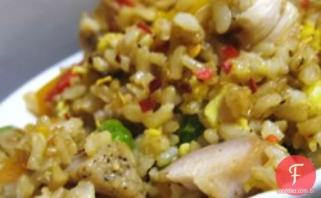 Arroz frito com frango de abril