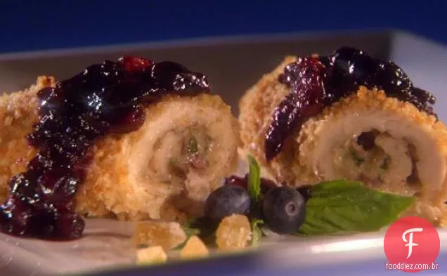 Frango Cordon Bleu Roll-Ups com Ginger' n ' Spice Blueberry Chutney
