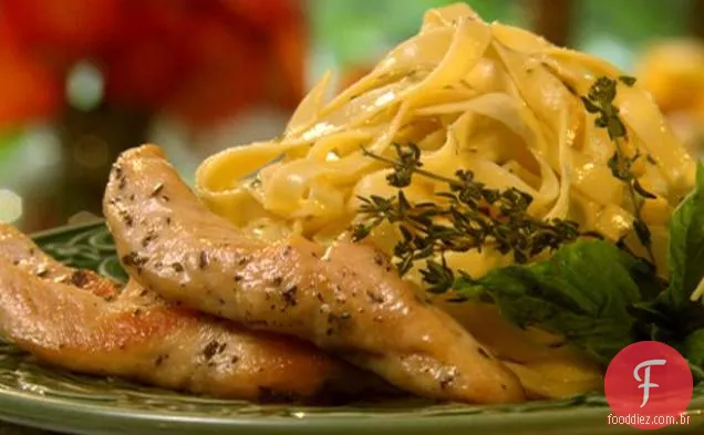 Salada De Frango Fettuccine