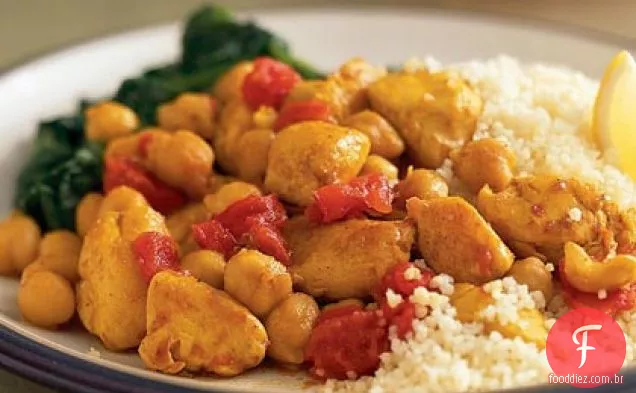 Frango com curry e grão de bico