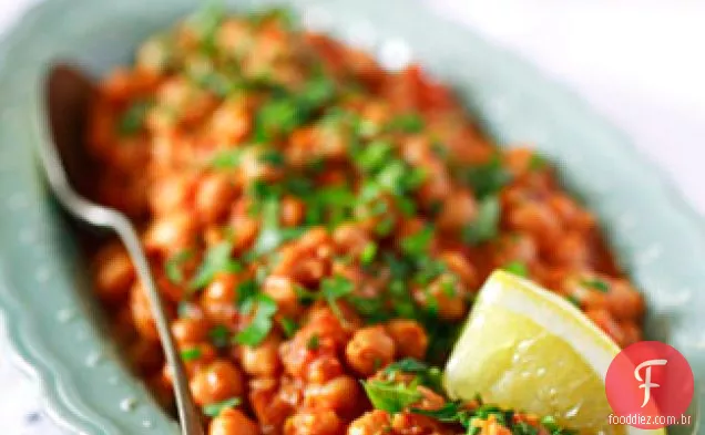 Grão De Bico Catalão Com Tomate E Amêndoas
