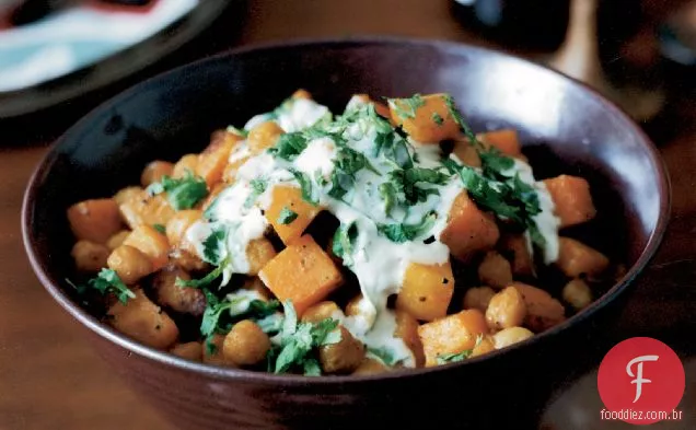 Abóbora assada com Curry e grão de bico