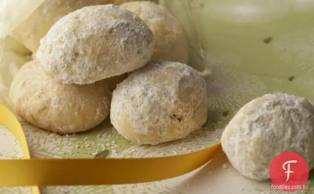 Kourabiedes (Grécia): Biscoitos De Açúcar De Nogueira