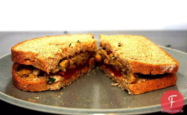 Esmagado Grão De Bico Salada