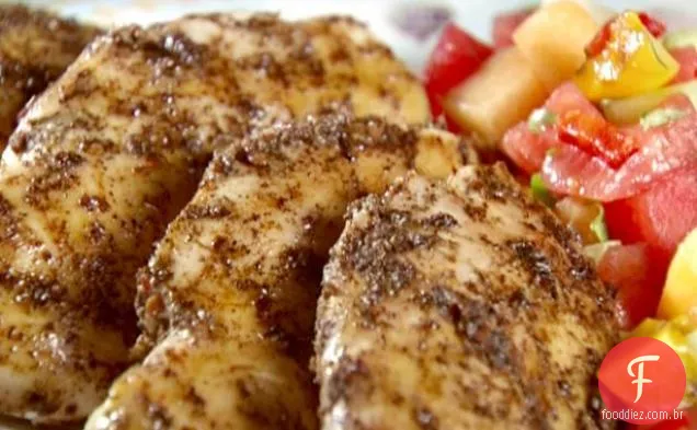 Frango com salsa de pêssego e melão