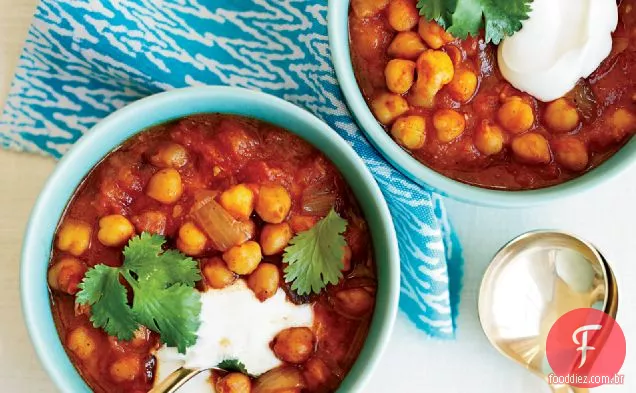Grão de bico em molho de tomate picante