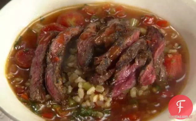 Bife fatiado Mexicano e sopa de cevada