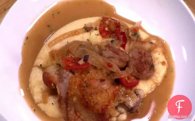 Scarpiello de frango com polenta macia Parmigiano