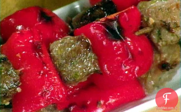 Kebabs de cordeiro e pimenta