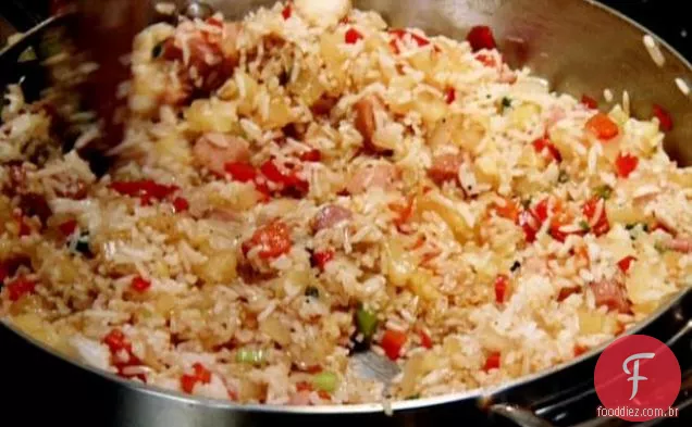 Arroz frito com abacaxi Neely