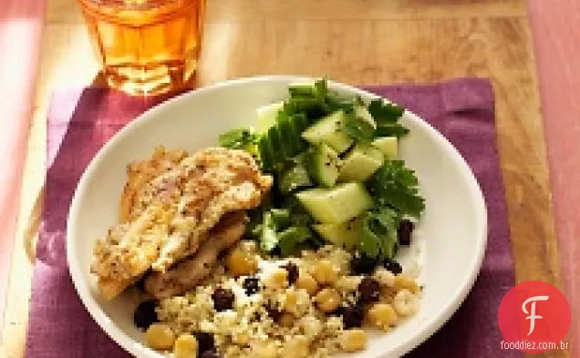 Concurso De Frango Com Salada De Pepino E Cuscuz De Grão De Bico