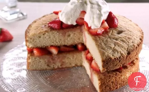 Bolo De Morango À Moda Antiga