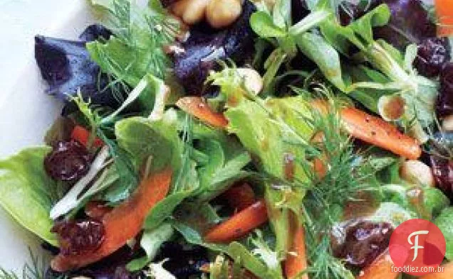 Salada Mesclun Com Grão De Bico E Receita De Cerejas Secas