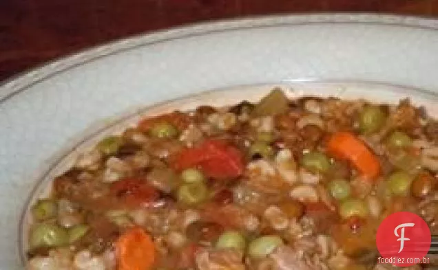 Sopa de carne e lentilha