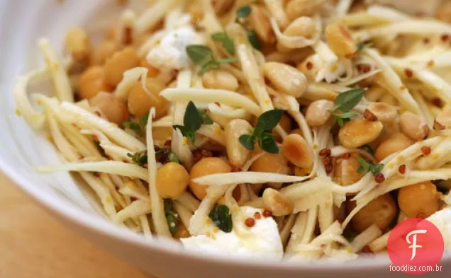Salada De Pastinaga, Grão De Bico E Queijo De Cabra