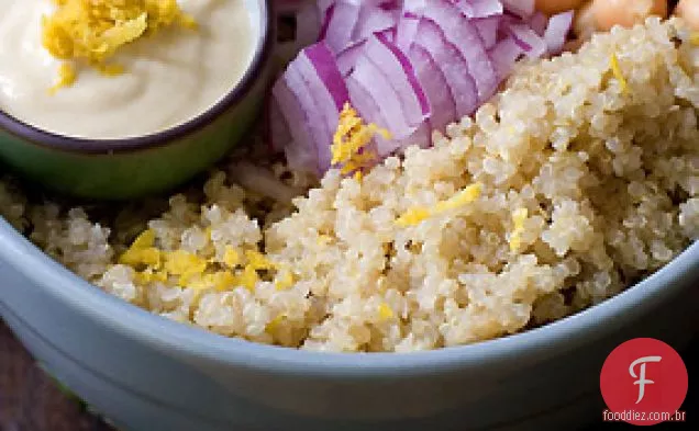Receita de salada de Quinoa com aroma de limão