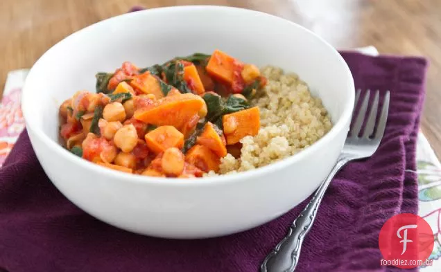 Batata Doce E Guisado De Grão De Bico Com Quinoa