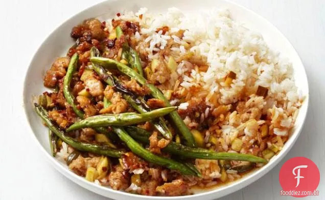 Peru picante e feijão verde salteados